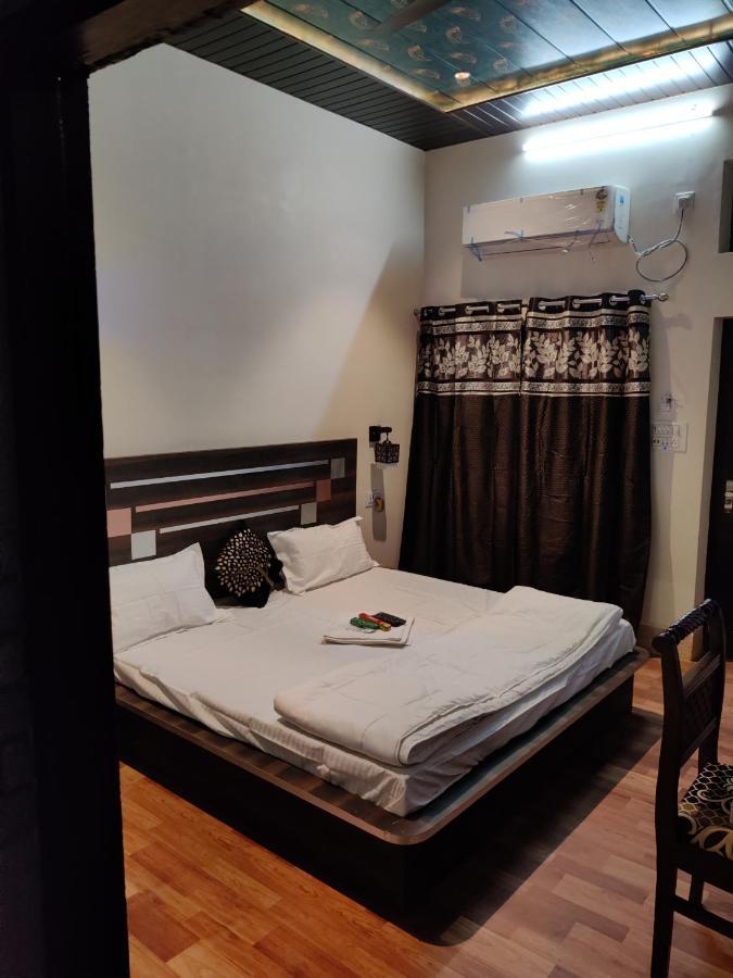 Farrukhabad Keshav Hotel מראה חיצוני תמונה