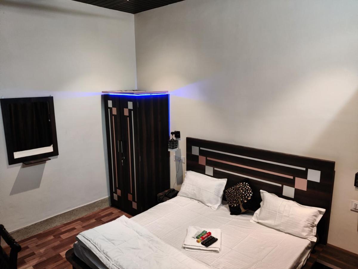 Farrukhabad Keshav Hotel מראה חיצוני תמונה