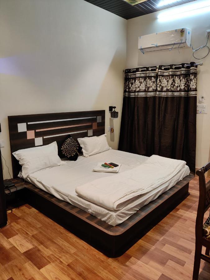 Farrukhabad Keshav Hotel מראה חיצוני תמונה
